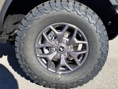 New 2025 Ford Bronco Badlands image 27