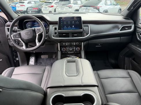 Used 2024 Chevrolet Tahoe Z71 w/ Luxury Package image 28