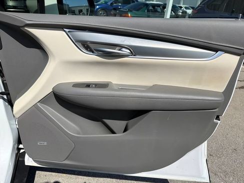 Used 2021 Cadillac XT5 Premium Luxury FWD image 24