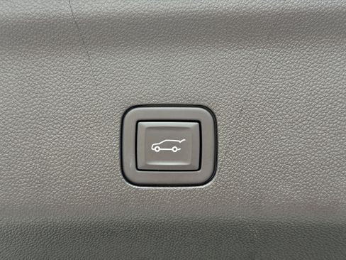 Certified 2024 Cadillac Escalade Sport Platinum AWD/4WD image 12