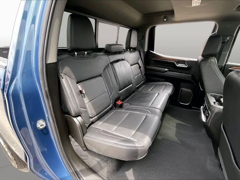 Used 2024 GMC Sierra 1500 Denali w/ Technology Package AWD/4WD image 21