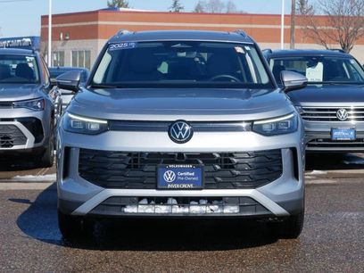 Certified 2025 Volkswagen Tiguan SE