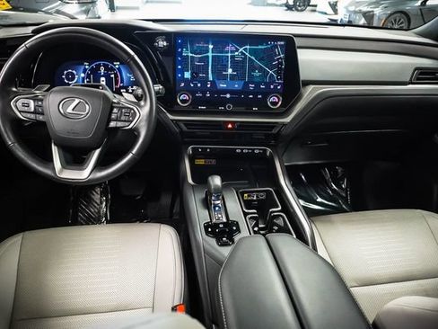Certified 2025 Lexus TX 350 FWD w/ Technology Package image 18