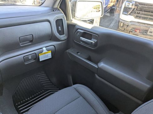 New 2025 Chevrolet Silverado 1500 Custom AWD/4WD image 18
