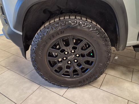 Used 2023 Chevrolet Colorado Trail Boss image 27