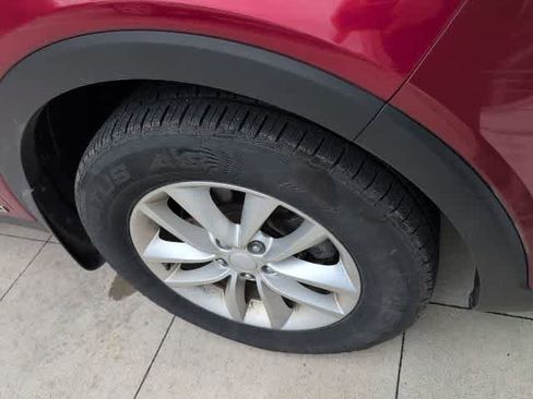 Used 2017 Kia Sorento LX image 9