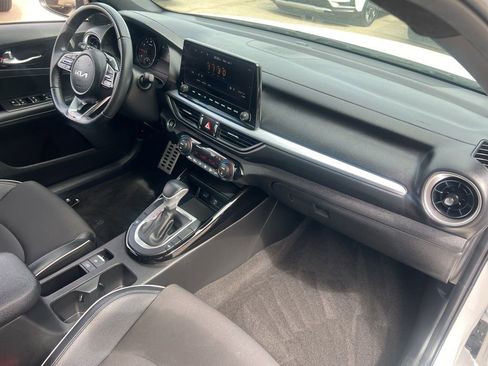 Used 2022 Kia Forte GT-Line w/ GT-Line Technology Package FWD image 20