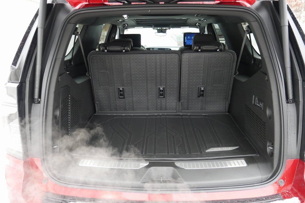 New 2026 Chevrolet Suburban Premier AWD/4WD image 30
