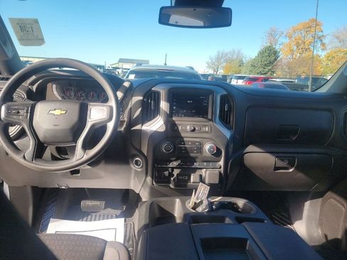 Used 2025 Chevrolet Silverado 2500 Custom w/ Custom Value Package image 8