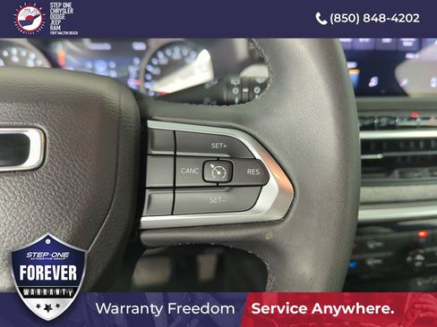 Used 2024 Jeep Compass Latitude AWD/4WD image 22