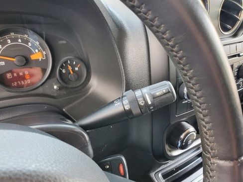 Used 2014 Jeep Patriot High Altitude image 16