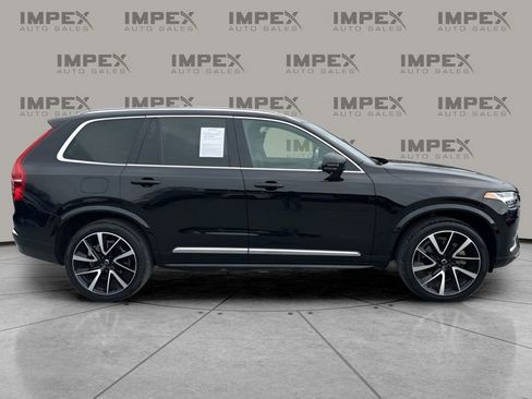 Used 2024 Volvo XC90 B6 Ultimate w/ Lounge Package image 6
