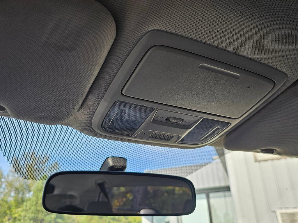 Used 2015 Honda CR-V LX image 32