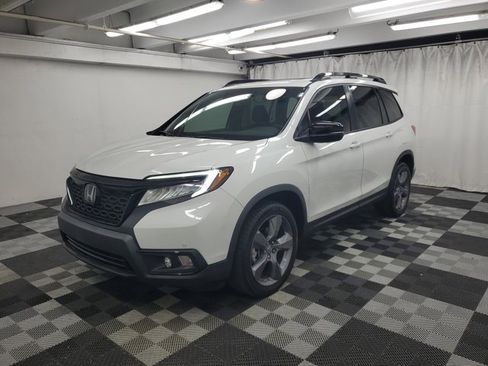 Certified 2021 Honda Passport Touring image 3