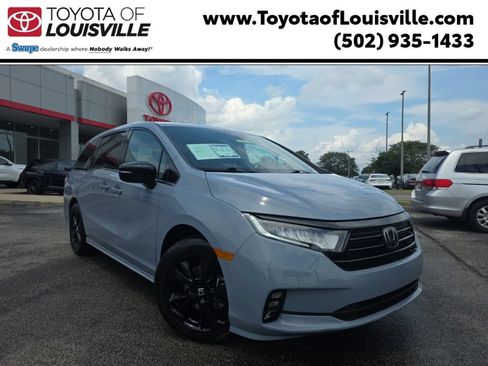 Used 2023 Honda Odyssey Sport image 1