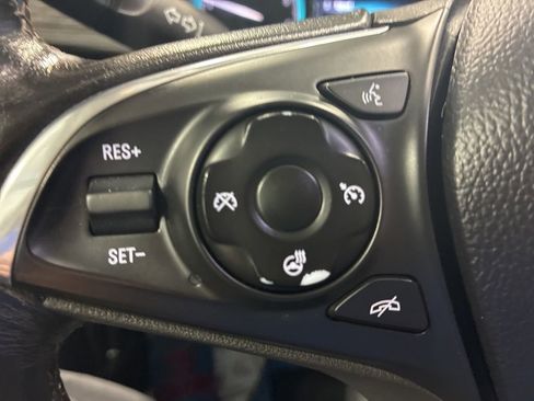 Used 2017 Buick Envision Essence AWD/4WD image 25