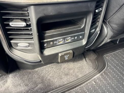 Used 2025 RAM 1500 Limited AWD/4WD image 13