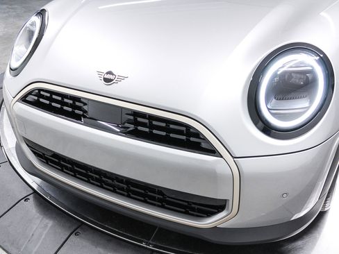 New 2026 MINI Cooper 2-Door Hardtop image 11
