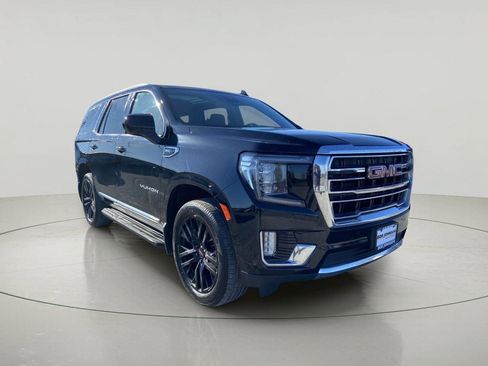 Used 2023 GMC Yukon SLT AWD/4WD image 1