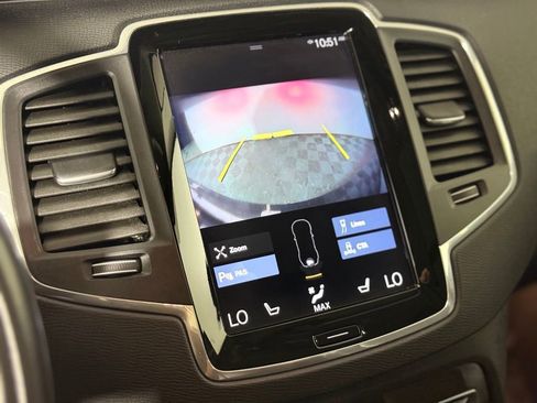 Used 2019 Volvo XC90 T6 Momentum w/ Protection Package Premier AWD/4WD image 15