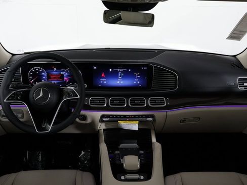 New 2026 Mercedes-Benz GLS 450 4MATIC image 4