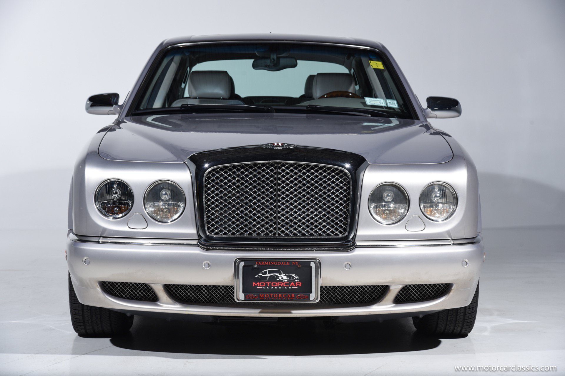 Used 2005 Bentley Arnage R RWD image 2