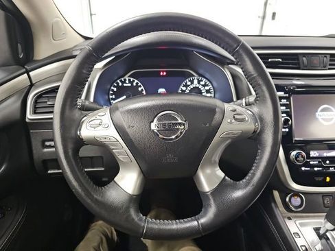 Used 2018 Nissan Murano SV w/ Premium Package AWD/4WD image 18