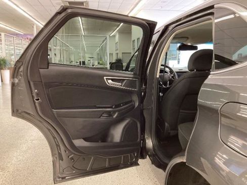 Used 2019 Ford Edge SEL AWD/4WD image 37