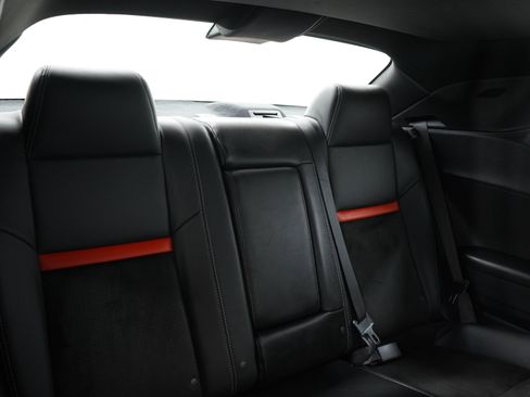 Used 2009 Dodge Challenger SRT8 RWD image 14