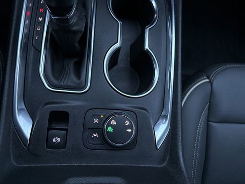 Used 2022 Chevrolet Traverse Premier w/ LPO, Blackout Package image 46