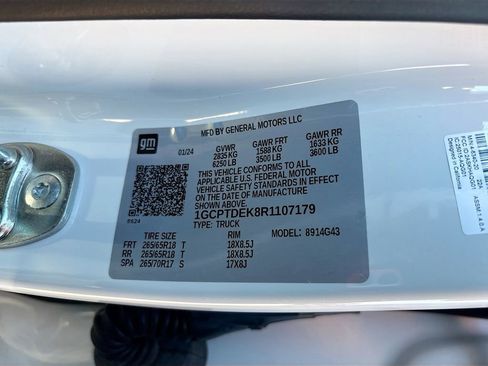 Used 2024 Chevrolet Colorado Z71 w/ Z71 Convenience Package 2 image 32