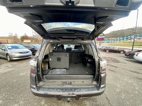 Used 2019 Toyota 4Runner Limited image 15