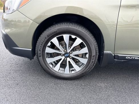 Used 2015 Subaru Outback 2.5i Limited image 13