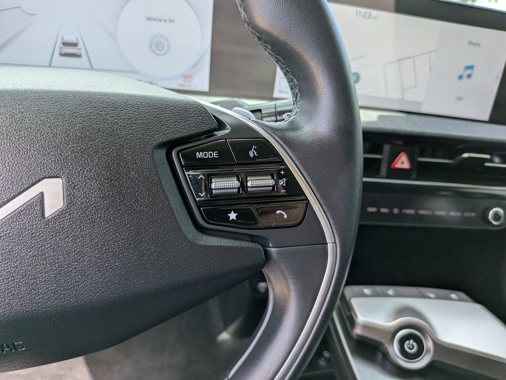 Certified 2024 Kia EV6 Wind w/ Wind Technology Package RWD image 32