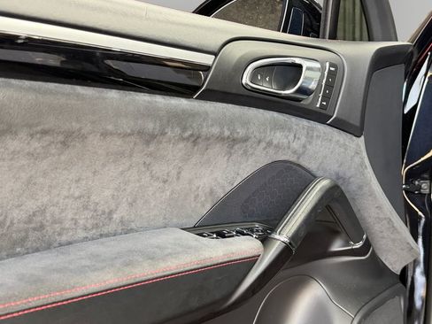 Used 2018 Porsche Cayenne GTS image 27