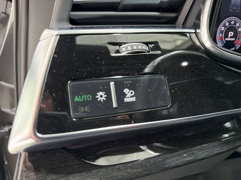 Used 2020 Audi Q7 3.0T Prestige w/ Prestige Package image 22