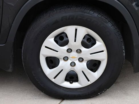 Used 2016 Chevrolet Trax LS FWD image 31