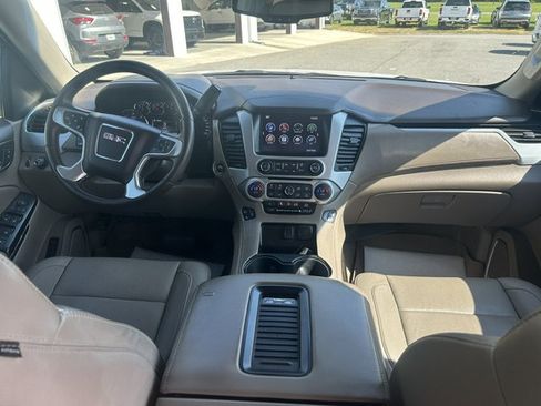 Used 2016 GMC Yukon XL SLT RWD image 14
