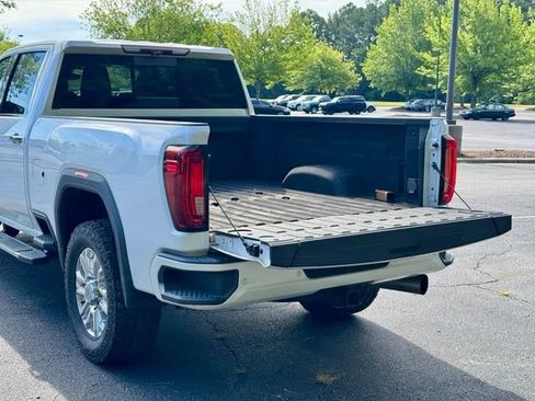 Used 2020 GMC Sierra 2500 Denali w/ Denali Ultimate Package AWD/4WD image 18