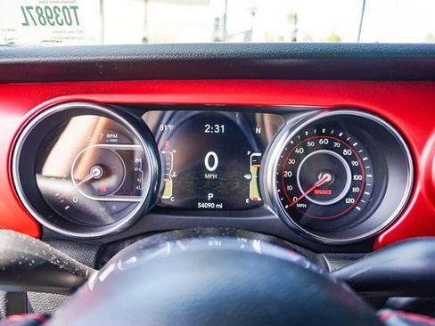 Used 2021 Jeep Gladiator Rubicon AWD/4WD image 22