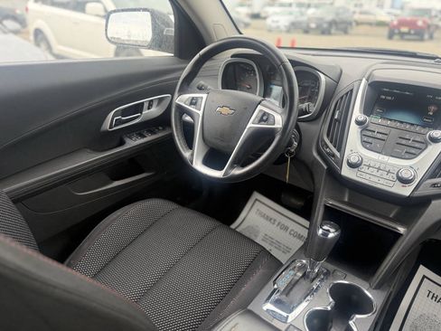 Used 2017 Chevrolet Equinox LT w/ Convenience Package AWD/4WD image 18