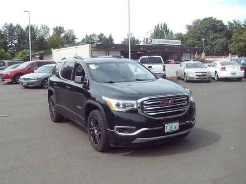 Used 2018 GMC Acadia SLT AWD/4WD image 7