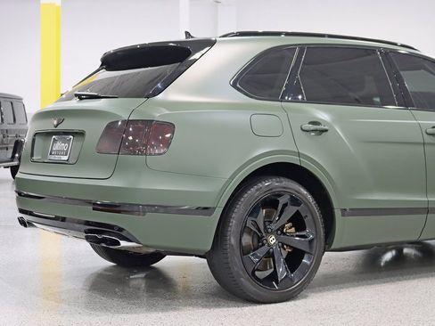 Used 2019 Bentley Bentayga image 10