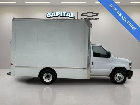 Used 2024 Ford E-350 and Econoline 350 Super Duty w/ Driver's Safety Package image 6