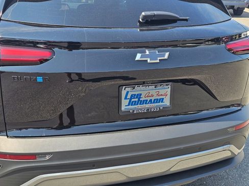 New 2025 Chevrolet Blazer EV LT w/ Midnight/Sport Edition image 22