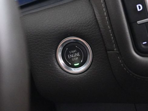 Used 2023 GMC Yukon XL Denali AWD/4WD image 40