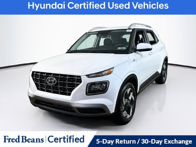 Certified 2026 Hyundai Venue SEL FWD image 4