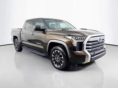 Used 2022 Toyota Tundra Limited AWD/4WD image 3