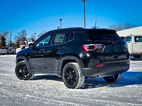 New 2026 Jeep Compass Latitude AWD/4WD image 5
