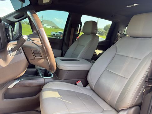 Used 2021 GMC Sierra 1500 SLT w/ SLT Premium Plus Package AWD/4WD image 10